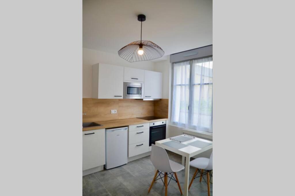 Les Forges 2 Pieces Rdc Apartman Avoine Kültér fotó