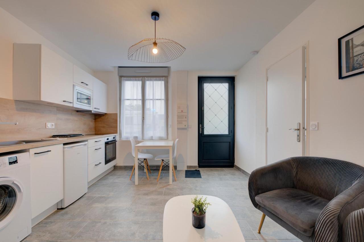 Les Forges 2 Pieces Rdc Apartman Avoine Kültér fotó