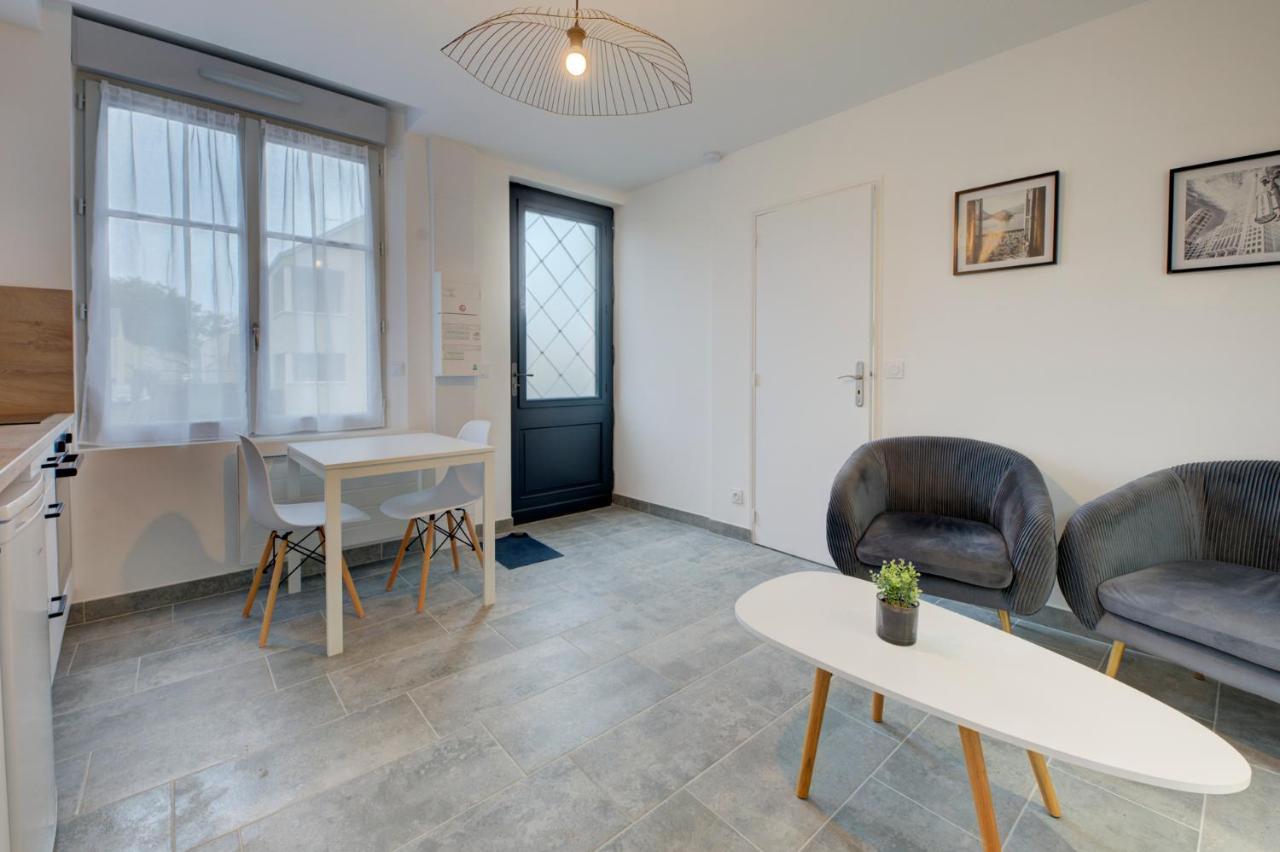 Les Forges 2 Pieces Rdc Apartman Avoine Kültér fotó